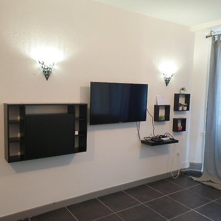 Appartement T2 Courte Duree Coup De Coeur Toute A 5 Minutes Saint-Etienne  Exterior photo